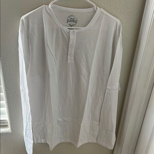 New White Long Sleeve Tee Relaxed Fit